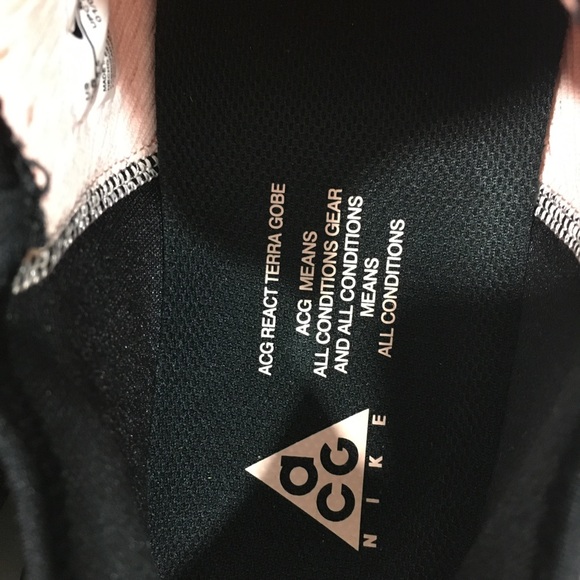 Nike ACG React Terra Gobe Sneakers - Picture 8 of 12